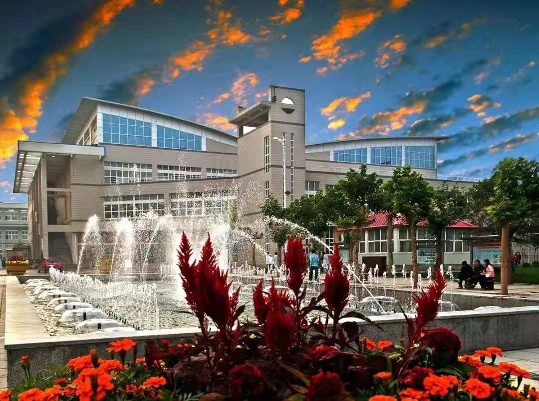 河北科技大學傍晚景色一覽