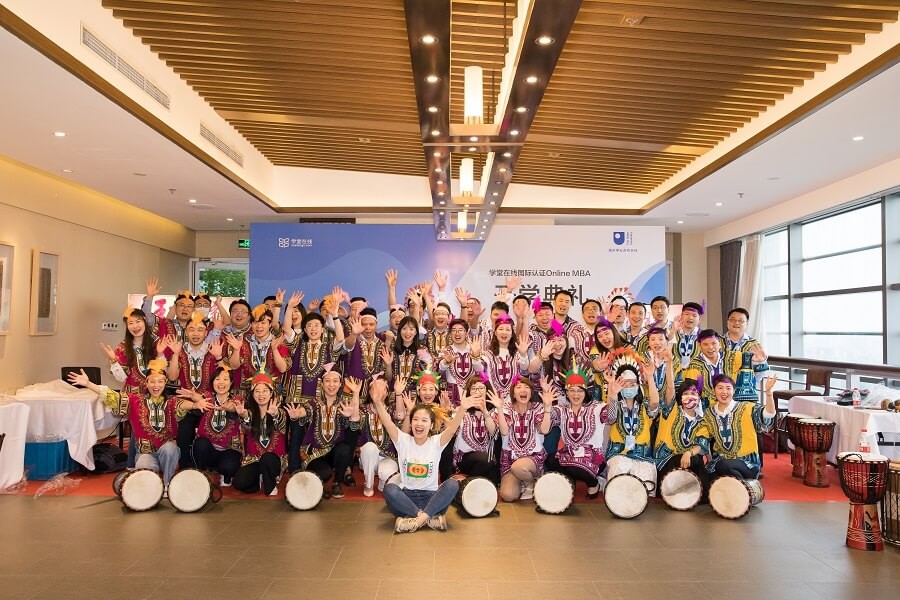 英國開放大學學員團建