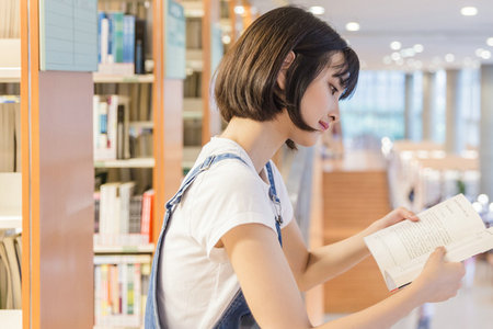 上海財(cái)經(jīng)大學(xué)MPAcc學(xué)歷