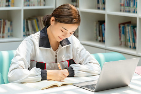 現(xiàn)在的在職研究生含金量高嗎