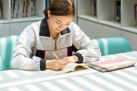 黑龍江在職研究生上學時間