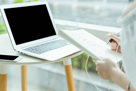 西班牙巴塞羅那大學(xué)國(guó)際碩士學(xué)費(fèi)一覽表