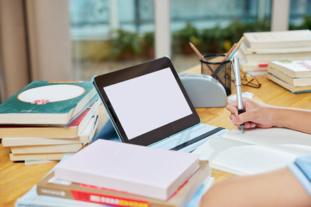 2025年病原生物學(xué)在職研究生報(bào)名及考試時(shí)間、注意事項(xiàng)詳解