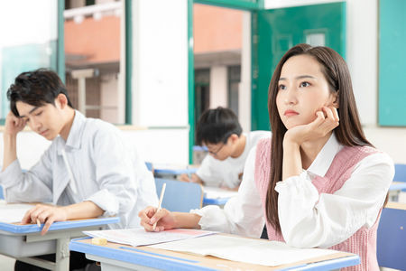 南方醫(yī)科大學(xué)同等學(xué)力申碩報(bào)考條件2025年