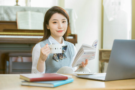 美國羅商大學國際碩士報名入口2025年