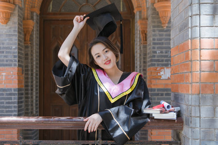 法國普瓦提埃大學中外合作辦學報名入口