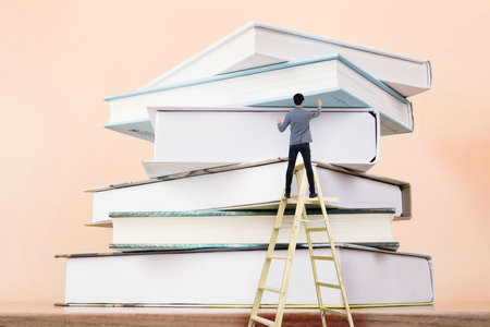 專科可以報考法國亞眠高等商學(xué)院國際碩士嗎？