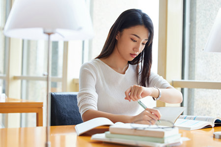 法國諾歐商學院招生時間