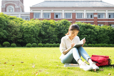 高級(jí)工商管理國(guó)際博士EDBA招生簡(jiǎn)章