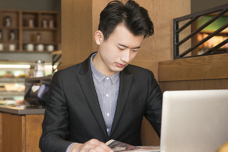 政治學在職研究生學費