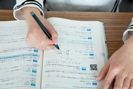 英國西倫敦大學(xué)國際碩士需要學(xué)習(xí)幾年