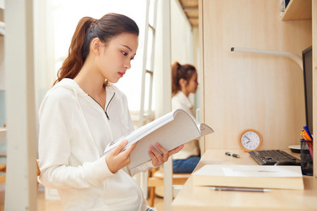 香港嶺南大學報名及考試時間