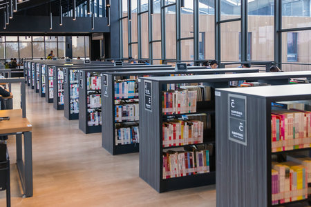 遼寧大學(xué)在職研究生考試考什么科目